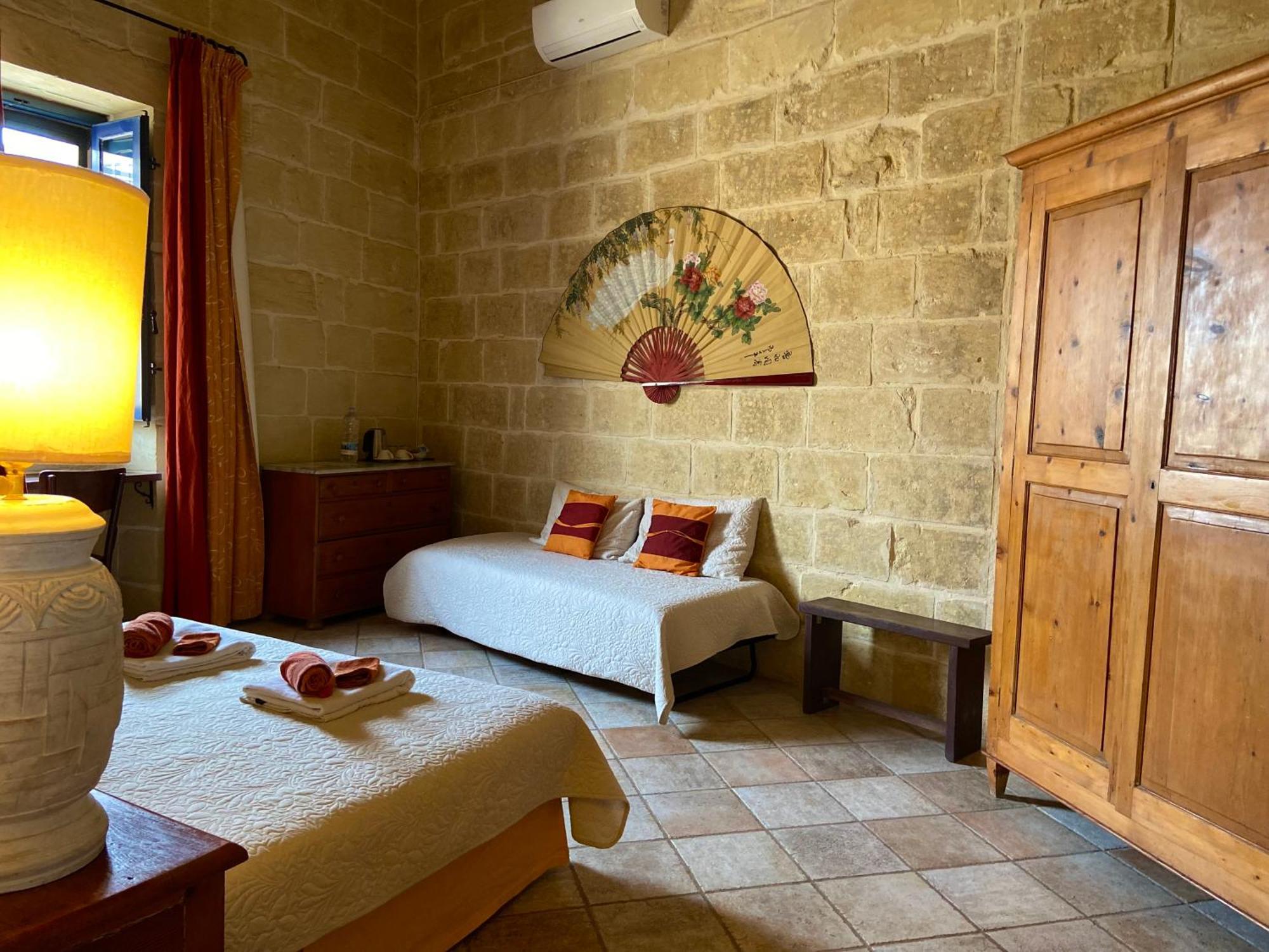 Botanica B&B Xagħra Екстериор снимка